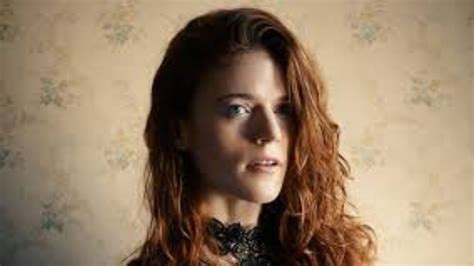 Rose Leslie completely nude